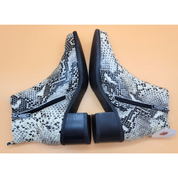 Blondo Elvina Ankle Bootie Women's SZ 6 Leather Snake Embossed Waterproof Boots - Picture 8 of 12